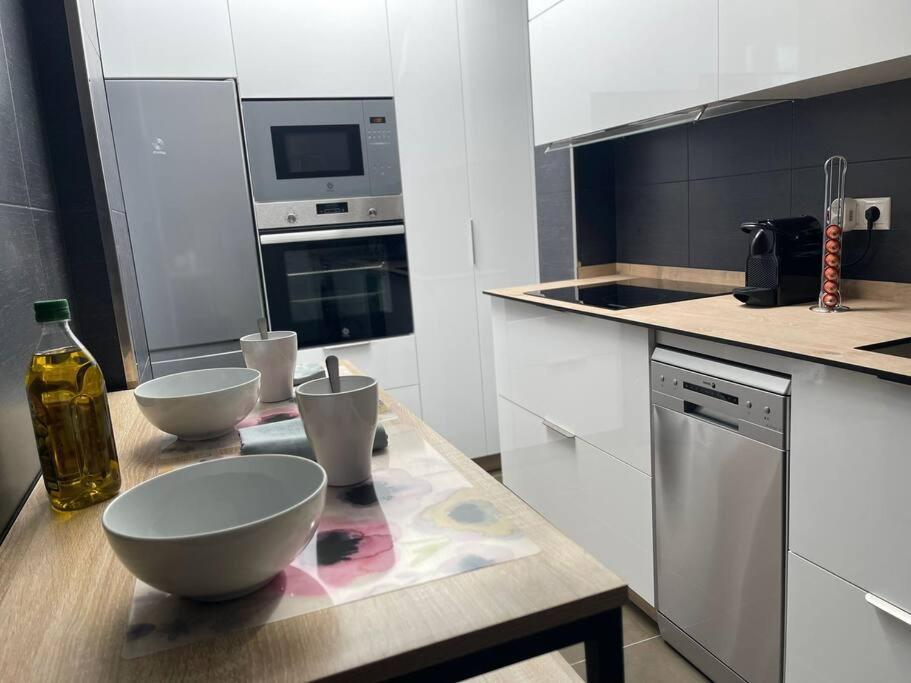 Apartamento A Estrenar Con Vistas Naroa Corcubión Exterior foto